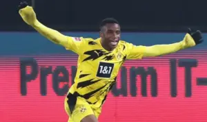 Youssoufa Moukoko là cầu thủ ghi được nhiều thành tích khi tuổi còn khá trẻ